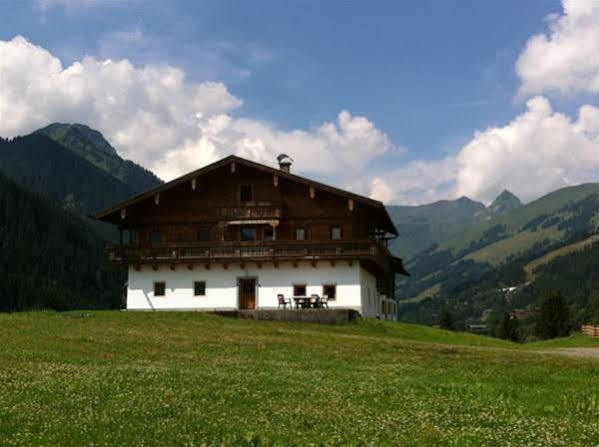 Alpenbauernhaus Vorderbrandthof Σάαλμπαχ-Χίντεργκλεμ Εξωτερικό φωτογραφία